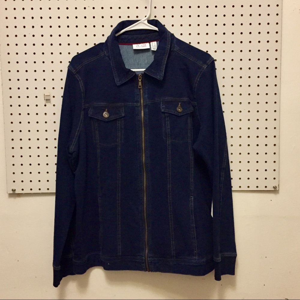 Casual, Stretchy Denim Jacket